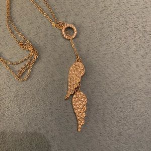🔥 price drop‼️ Angel wings necklace